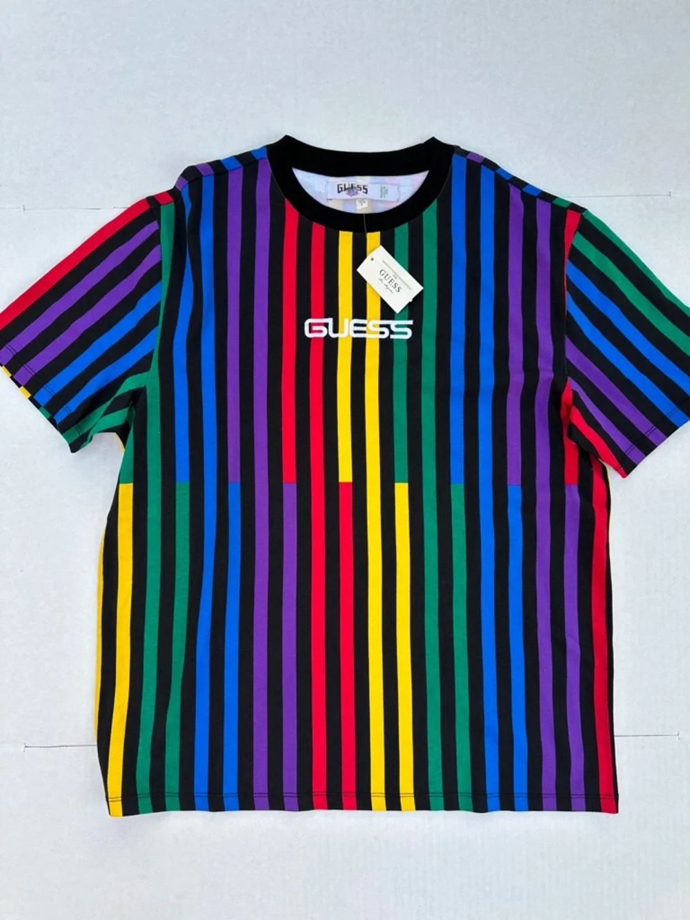 New GUESS Multicolor Vertical Stripe Logo Tee - Black Trim SZ L - Picture 2 of 6
